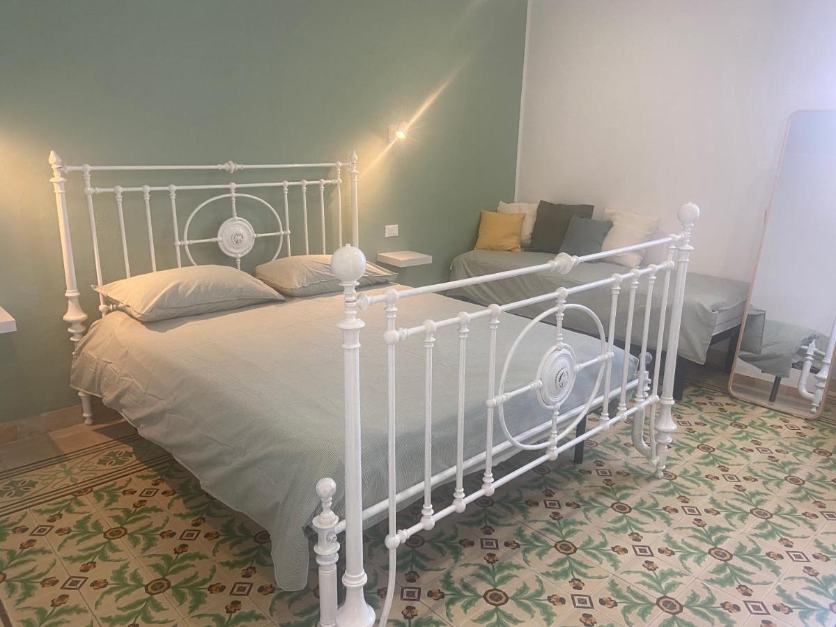 Bradamante Little Tower Apartman Trapani Kültér fotó