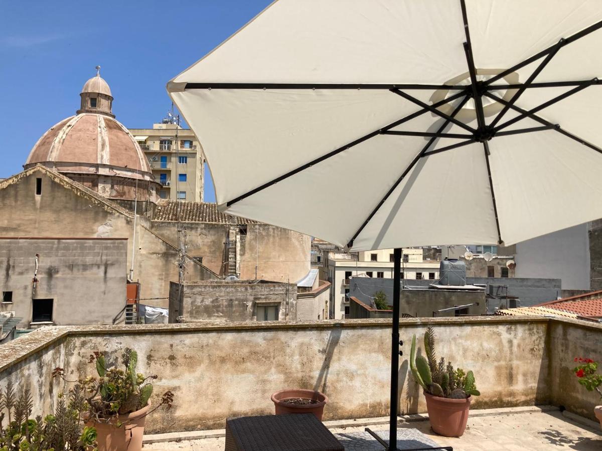 Bradamante Little Tower Apartman Trapani Kültér fotó